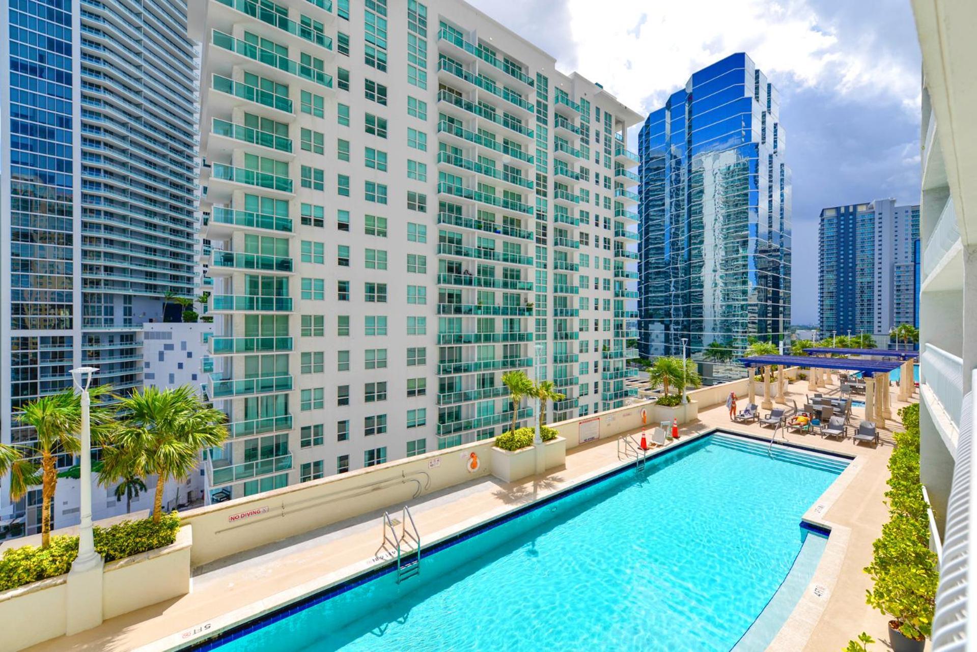 Luxury 2 Bedroom Apartment At Brickell With Pool Miami Buitenkant foto