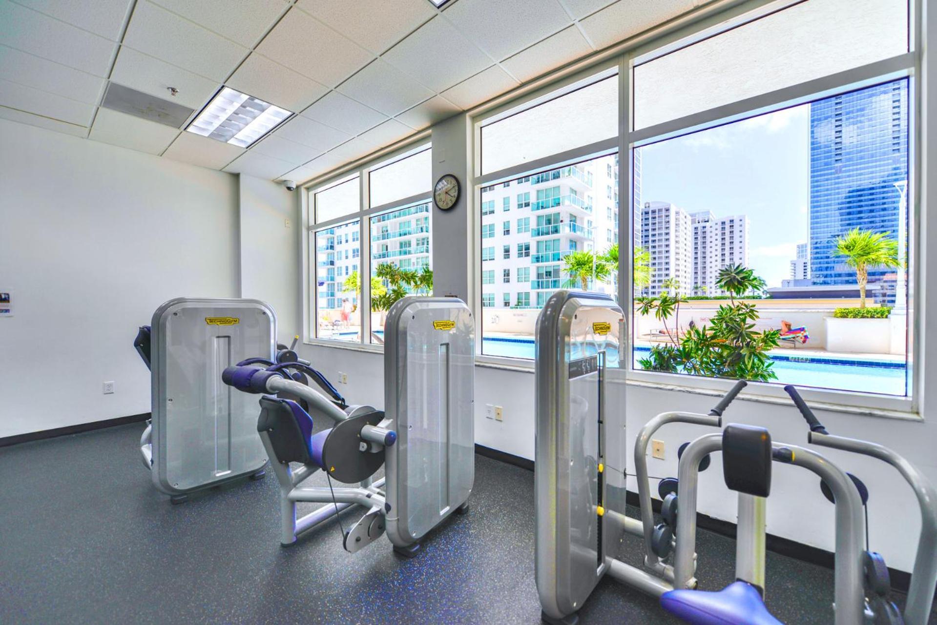 Luxury 2 Bedroom Apartment At Brickell With Pool Miami Buitenkant foto